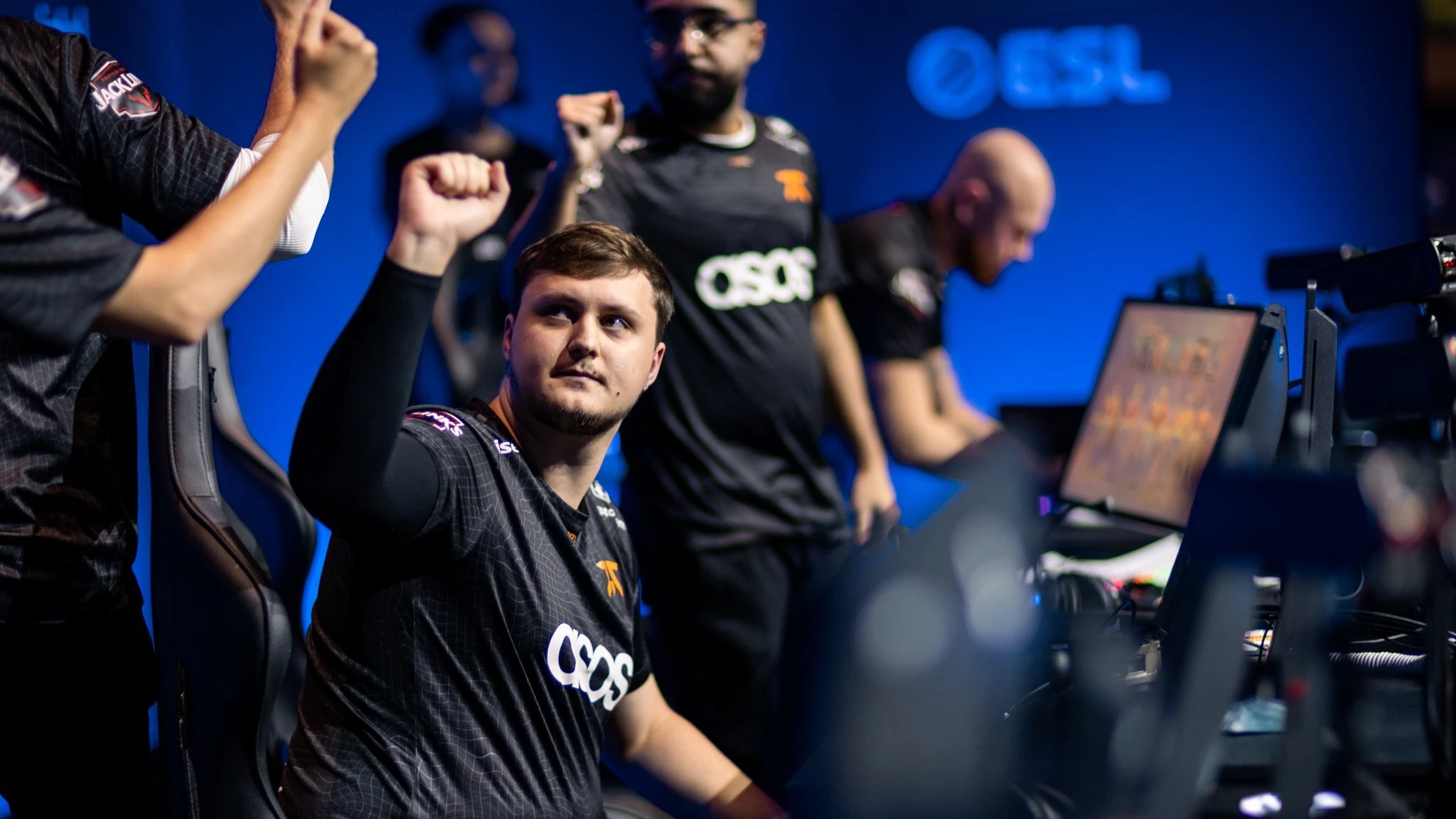 Fnatic — SAW. Прогноз на матч CS:GO (17 ноября 2022 года)